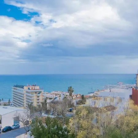 In With Sea Views Apartmán